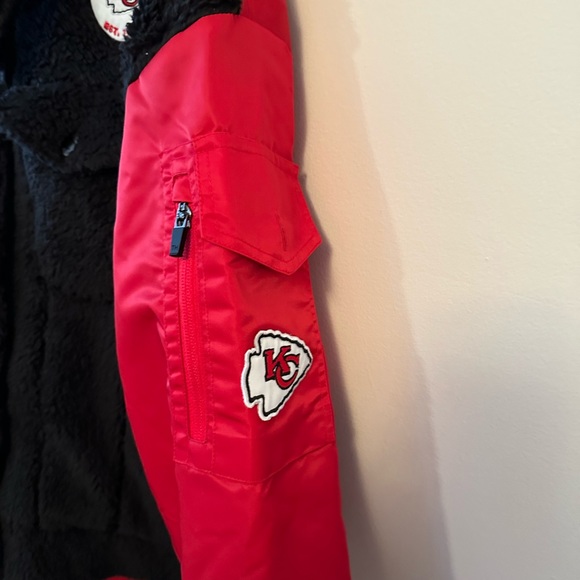 Tommy Hilfiger NFL Kansas City Chiefs Jacket - Picture 8 of 8